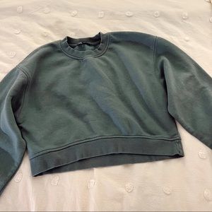 Zara Cropped Sweatshirt